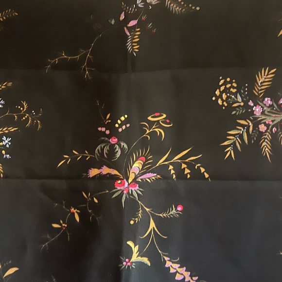 Williams Sonoma Black floral napkin set of 4 NWOT - Picture 2 of 12